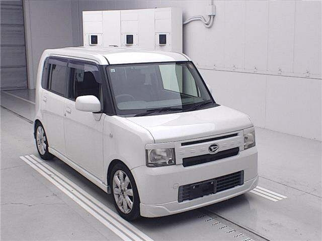 DAIHATSU MOVE — фото