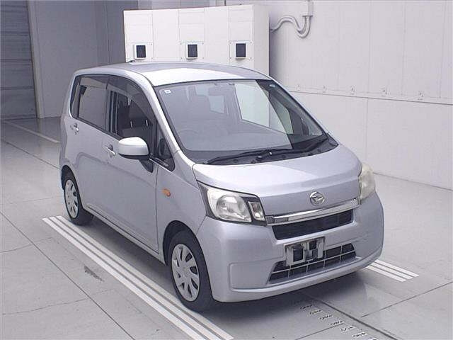DAIHATSU MOVE — фото