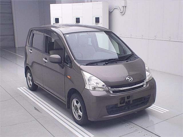 DAIHATSU MOVE — фото