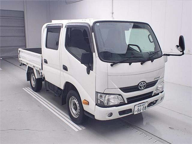 TOYOTA DYNA — фото