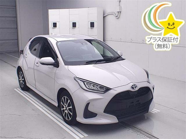 TOYOTA YARIS — фото