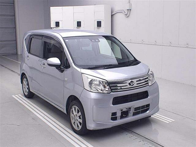 DAIHATSU MOVE — фото