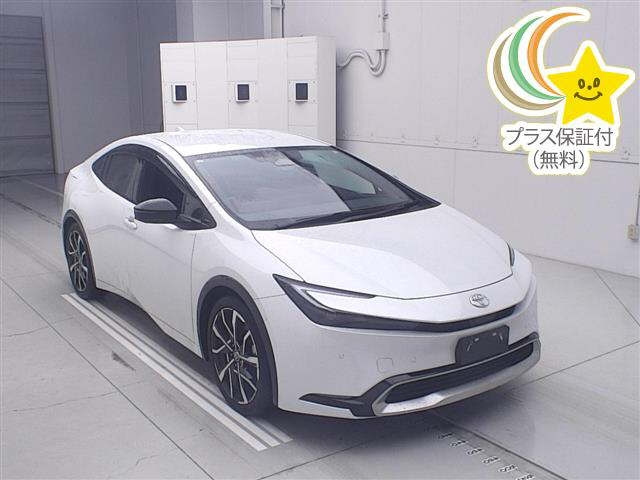 TOYOTA PRIUS — фото