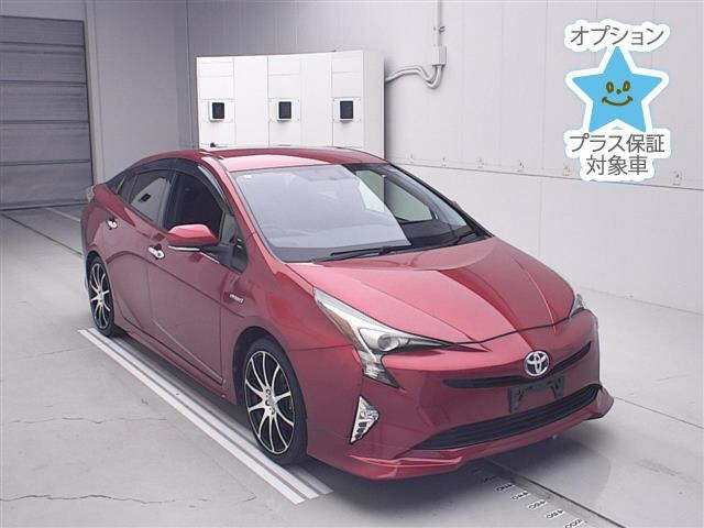 TOYOTA PRIUS — фото
