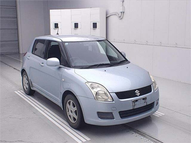 SUZUKI SWIFT — фото