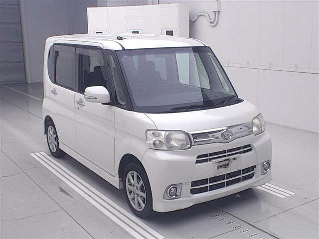 DAIHATSU TANTO — фото