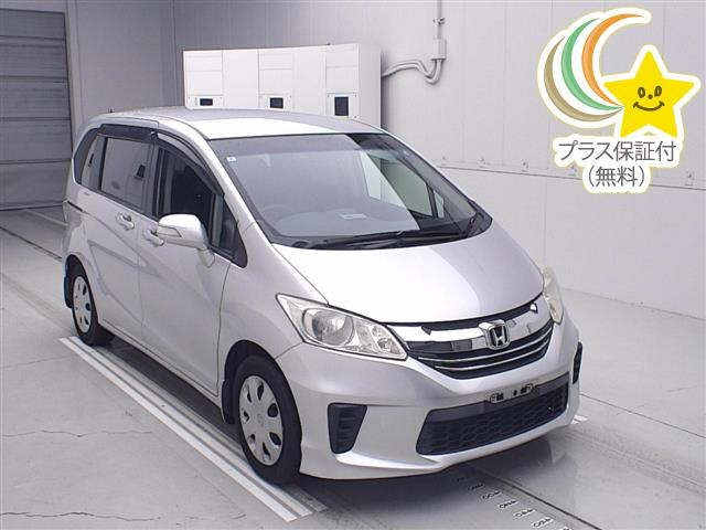HONDA FREED — фото