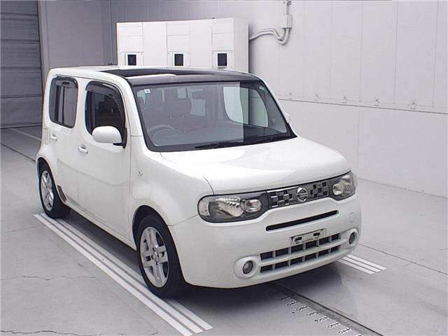 NISSAN CUBE — фото