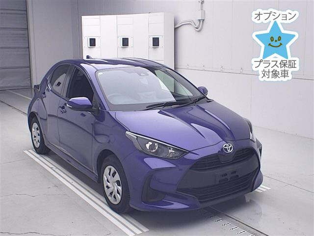 TOYOTA YARIS — фото
