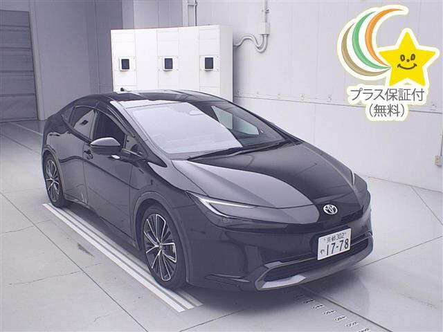 TOYOTA PRIUS — фото