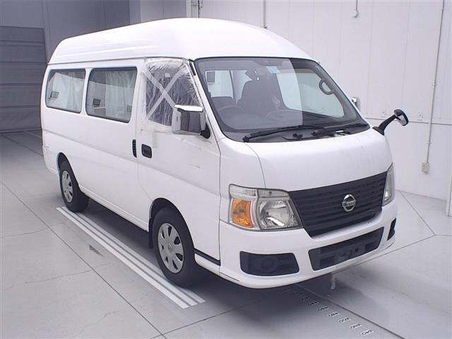 NISSAN CARAVAN — фото