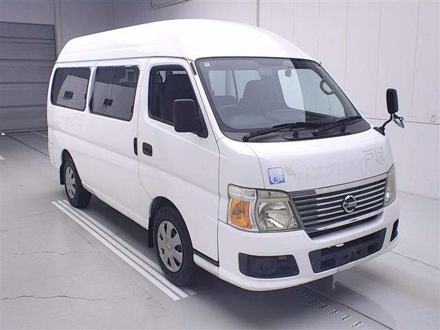 NISSAN CARAVAN — фото