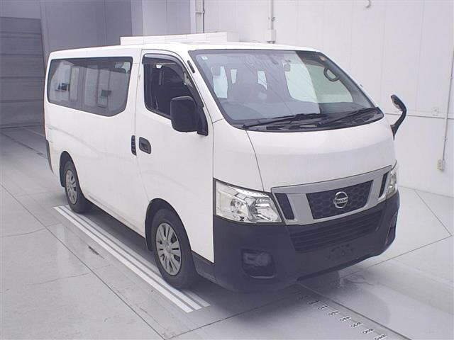 NISSAN CARAVAN — фото