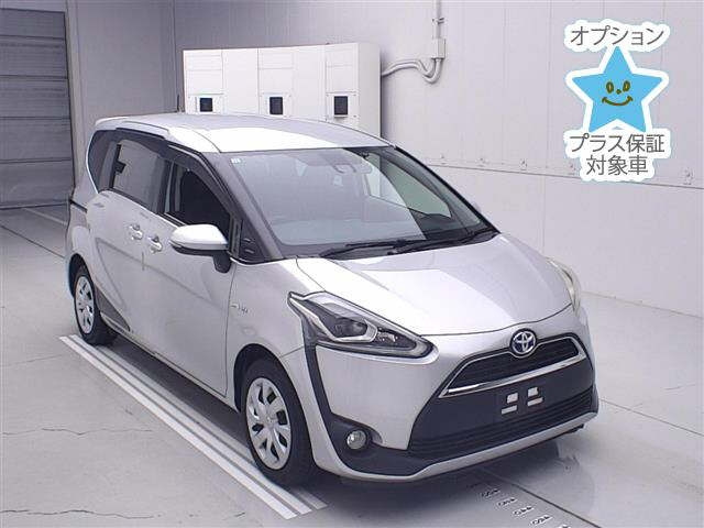 TOYOTA SIENTA — фото