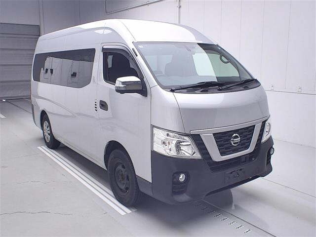 NISSAN CARAVAN — фото