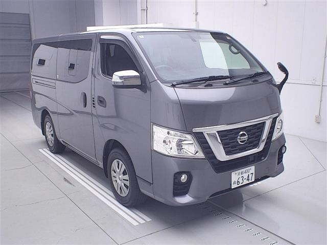 NISSAN CARAVAN — фото