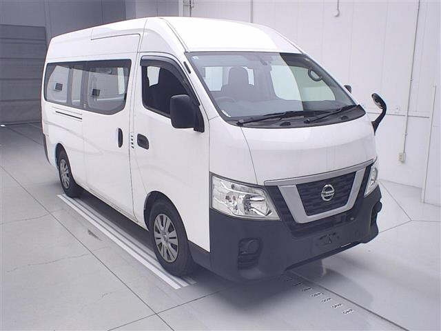 NISSAN CARAVAN — фото