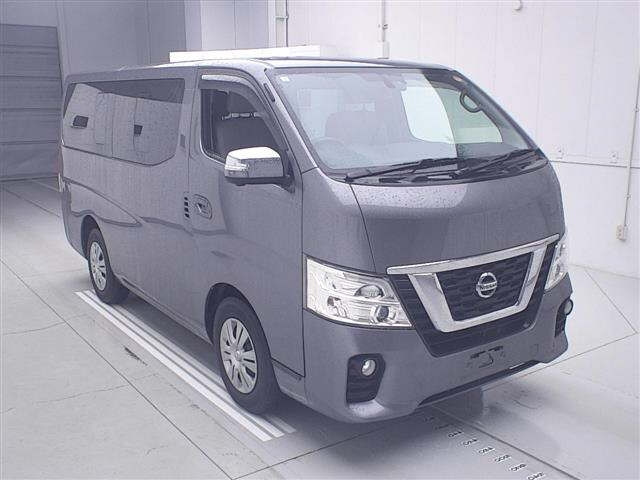 NISSAN CARAVAN — фото