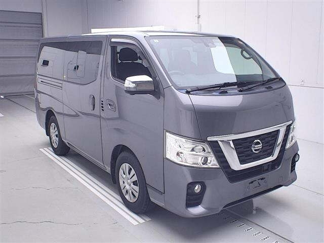 NISSAN CARAVAN — фото