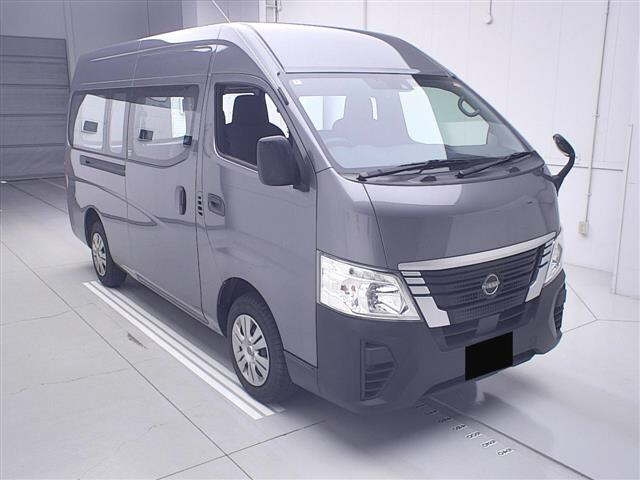 NISSAN CARAVAN — фото