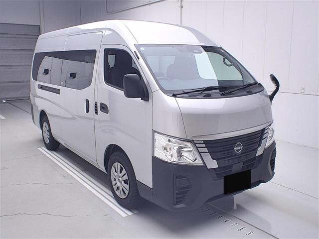 NISSAN CARAVAN — фото
