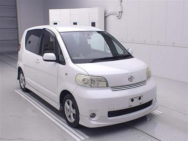 TOYOTA PORTE — фото