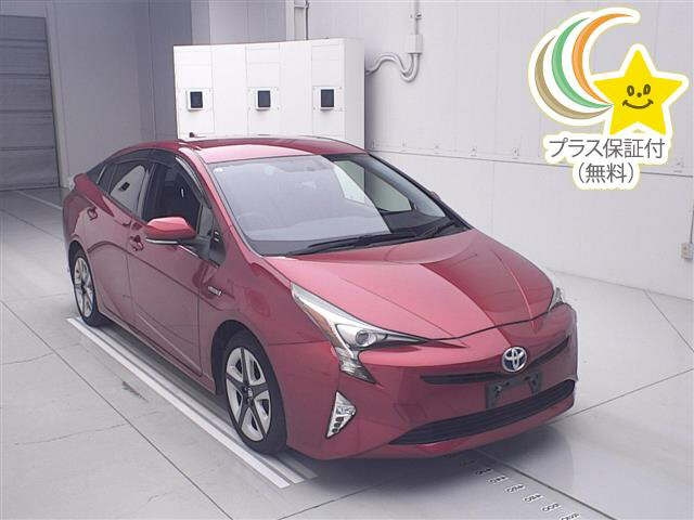 TOYOTA PRIUS — фото