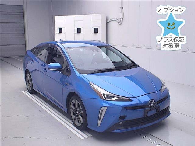 TOYOTA PRIUS — фото