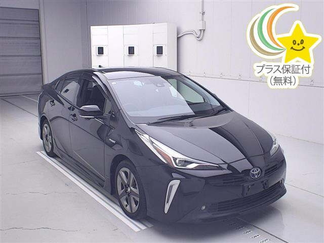 TOYOTA PRIUS — фото