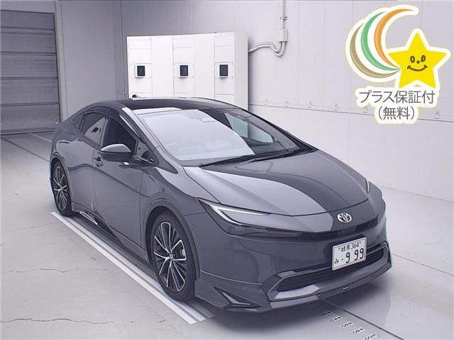TOYOTA PRIUS — фото