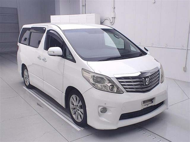 TOYOTA ALPHARD — фото