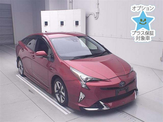 TOYOTA PRIUS — фото