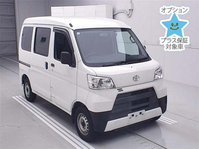 TOYOTA PIXIS — фото