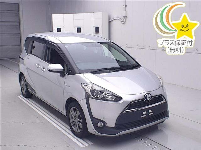 TOYOTA SIENTA — фото