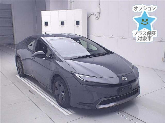 TOYOTA PRIUS — фото