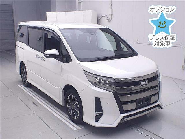 TOYOTA NOAH — фото
