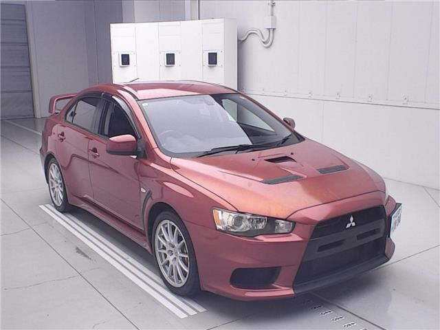 MITSUBISHI LANCER — фото