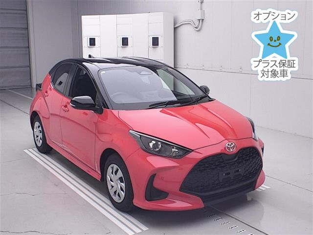 TOYOTA YARIS — фото
