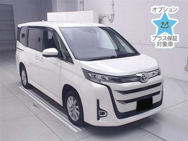 TOYOTA NOAH — фото