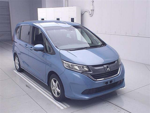 HONDA FREED — фото