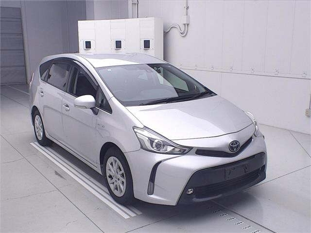 TOYOTA PRIUS — фото