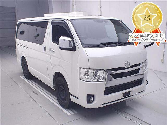 TOYOTA HIACE — фото