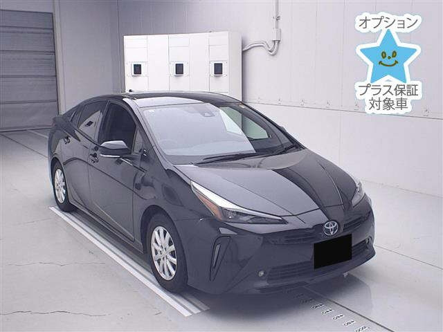 TOYOTA PRIUS — фото