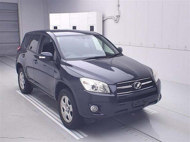 TOYOTA RAV4 — фото
