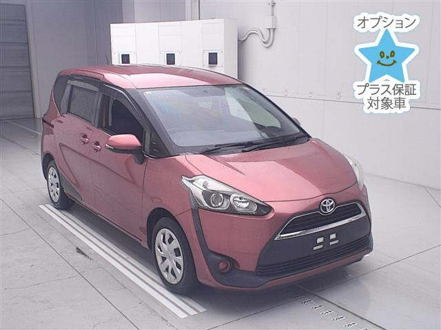 TOYOTA SIENTA — фото
