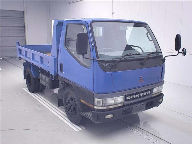 MITSUBISHI CANTER — фото