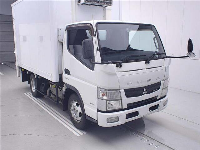 MITSUBISHI CANTER — фото