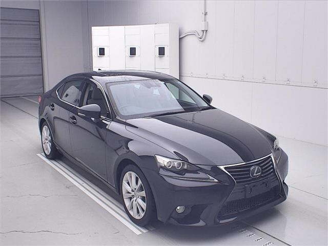 LEXUS IS — фото