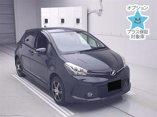 TOYOTA VITZ — фото