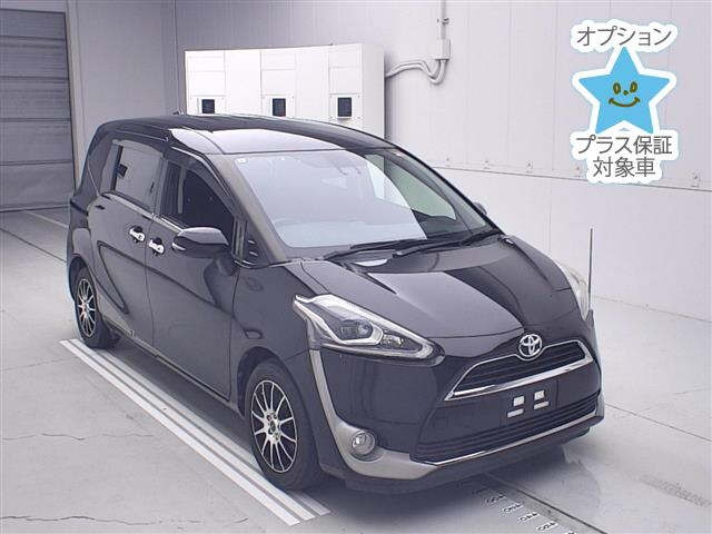 TOYOTA SIENTA — фото